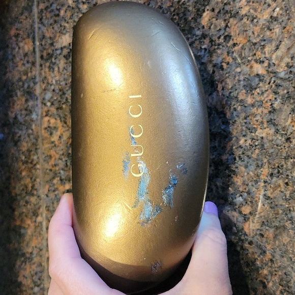 GUCCI Sunglasses with Case - Picture 8 of 9